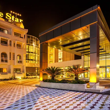 Semesteranläggning (resort) Star Side